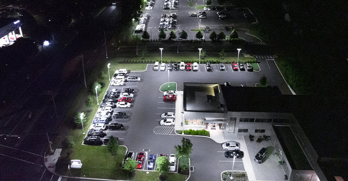 How to use parking lot lighting fixtures to save your costs? |LEDRHYTHM